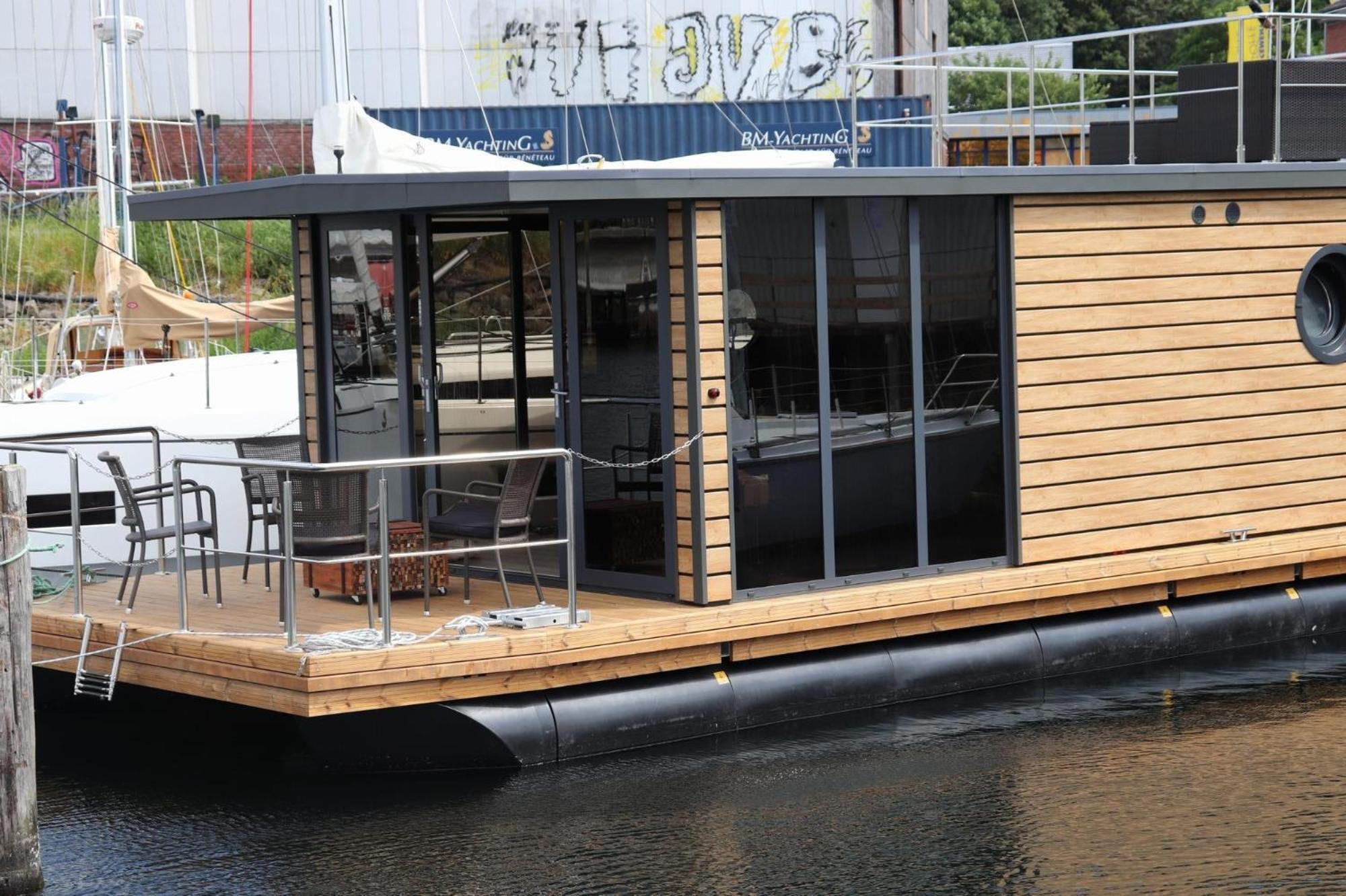Hotel Houseboat Leni Flensburgo Esterno foto