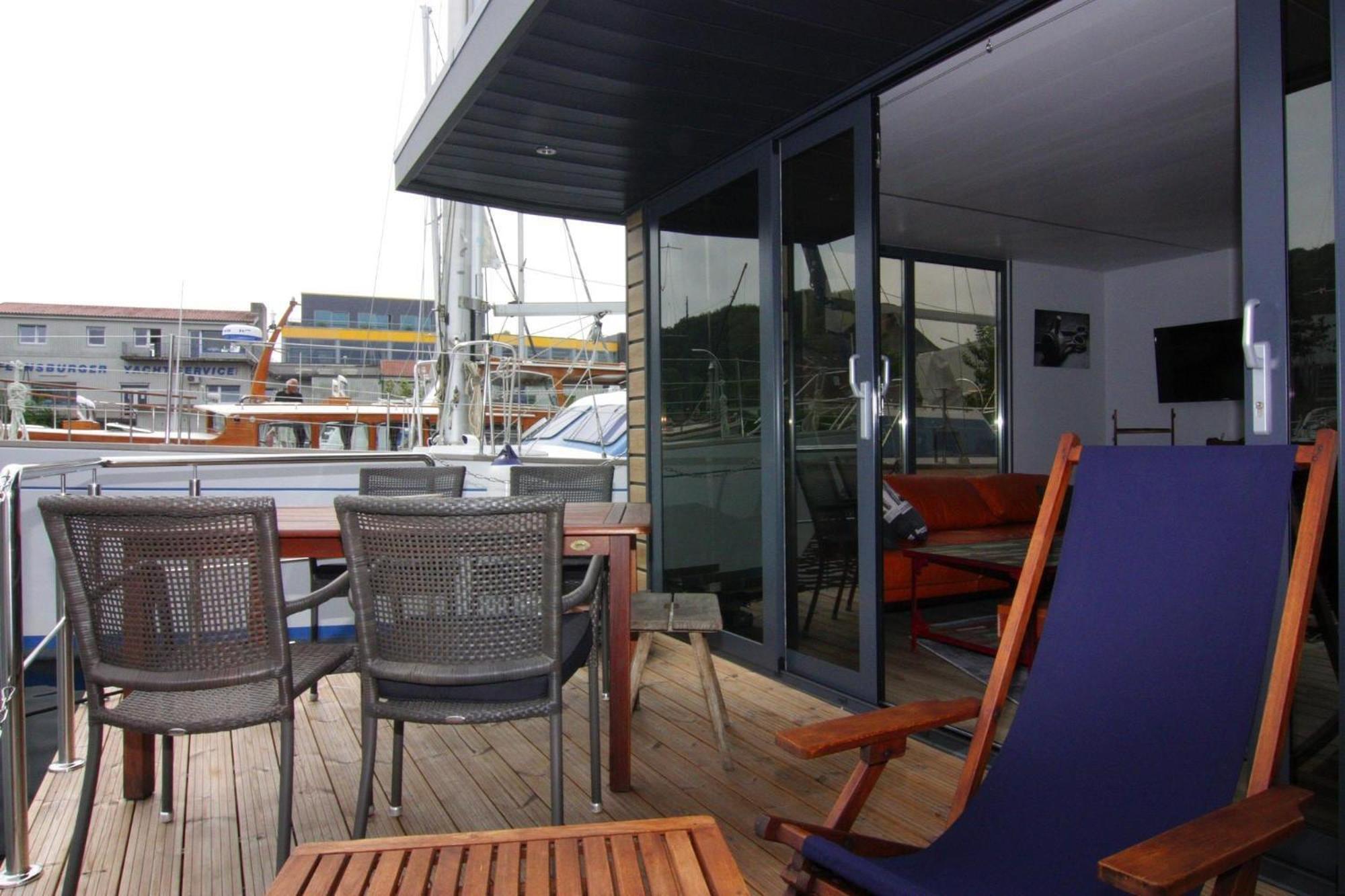 Hotel Houseboat Leni Flensburgo Esterno foto