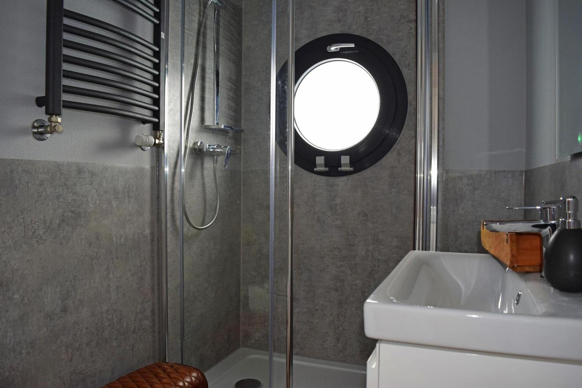 Hotel Houseboat Leni Flensburgo Esterno foto
